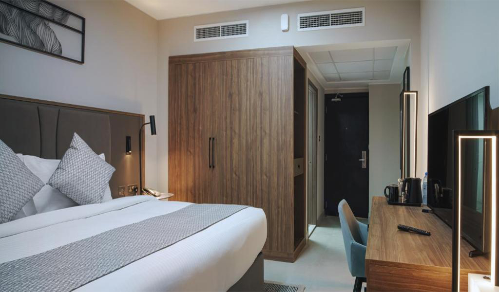 Standard Room City View 2