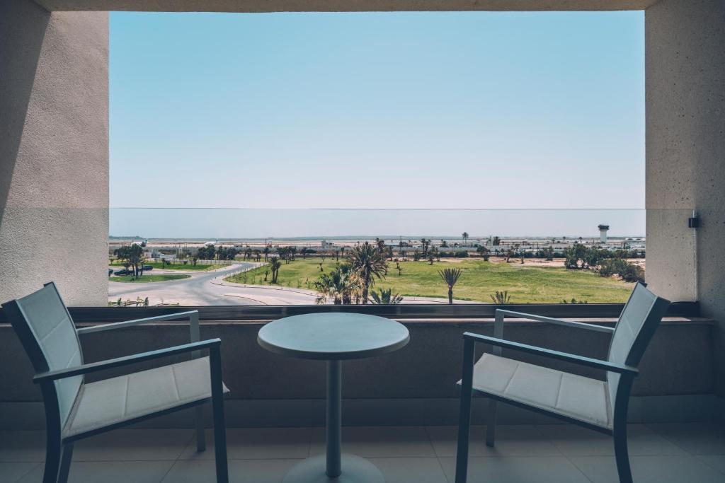 Standard Room Garden View 4
