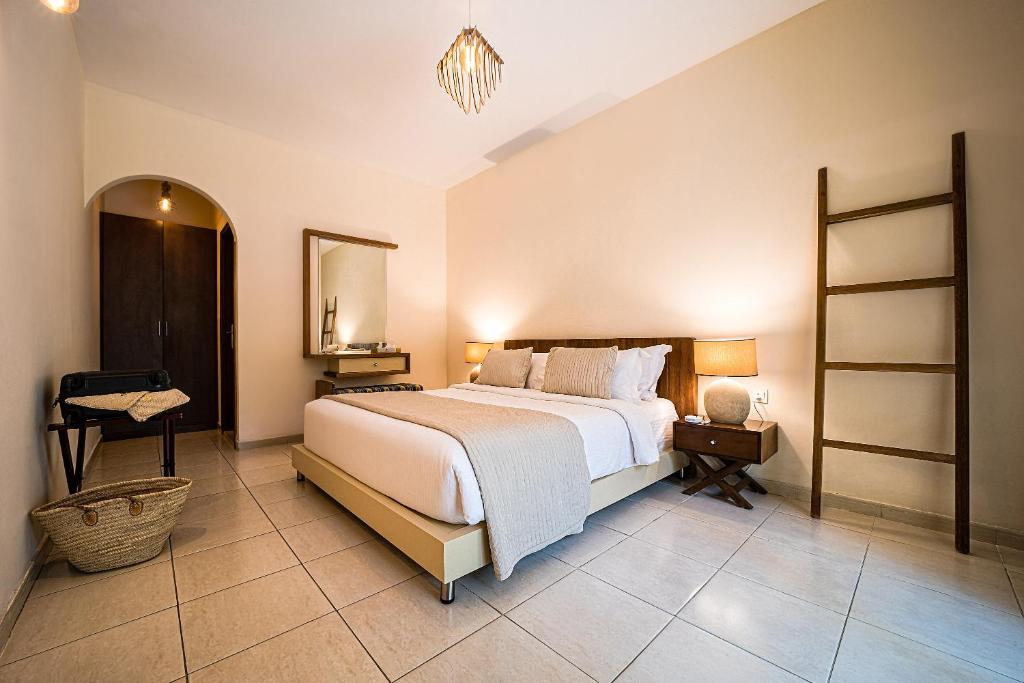 Standard Suite 4