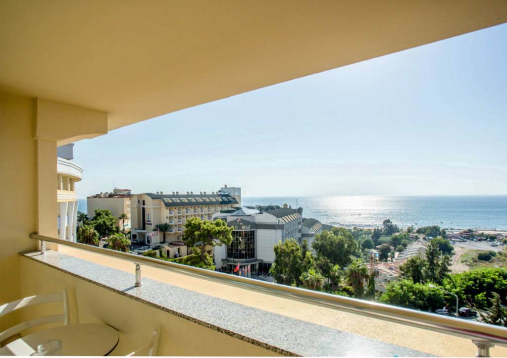 Standard Sea View 1