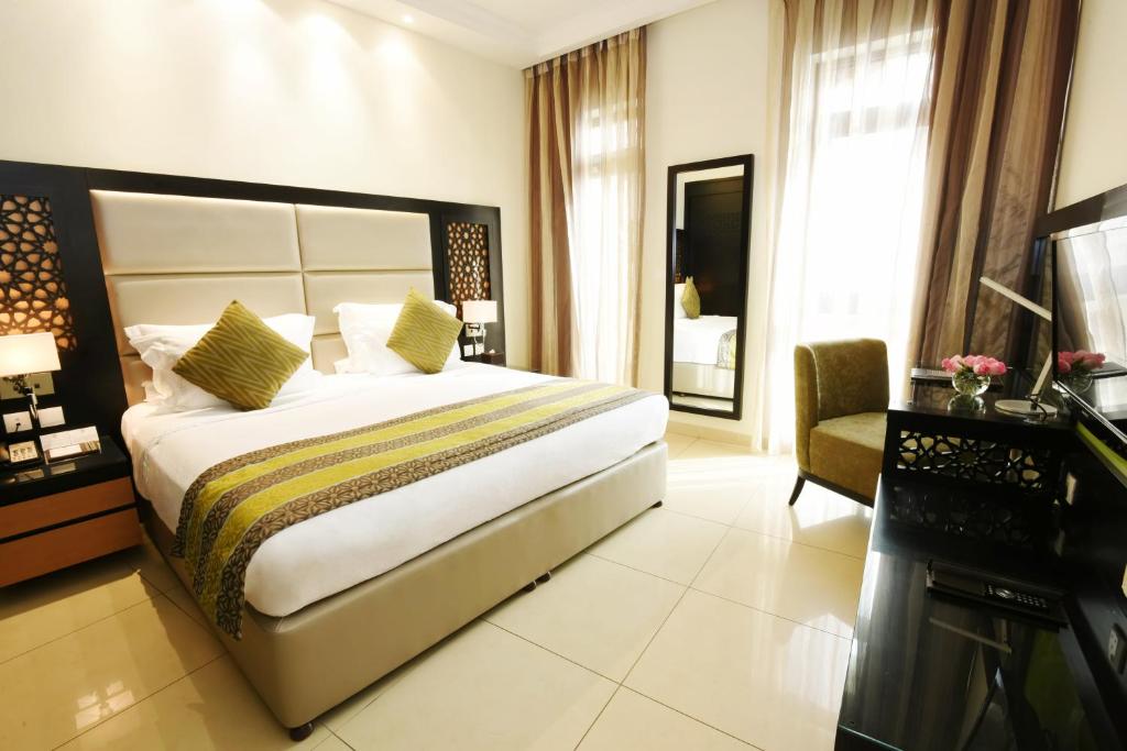 2 Bedroom Suite 1