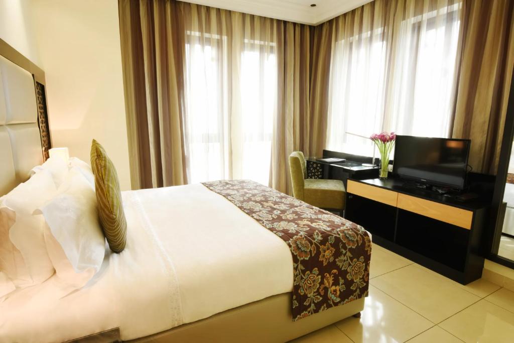 2 Bedroom Suite 2