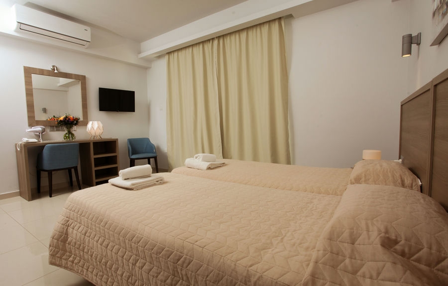 Deluxe Double Room 3
