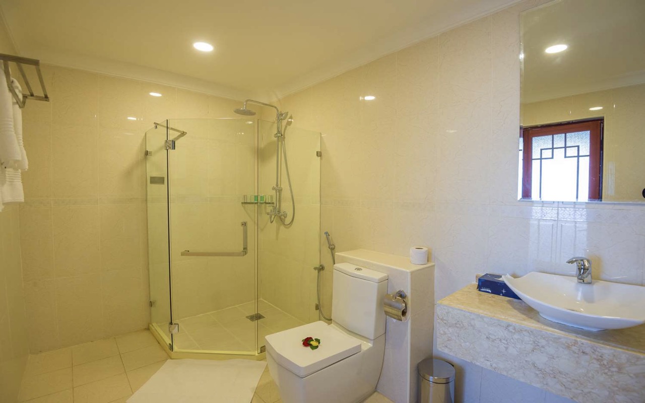 Superior Ocean View 3