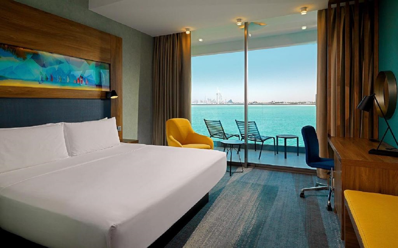 Aloft Room 1