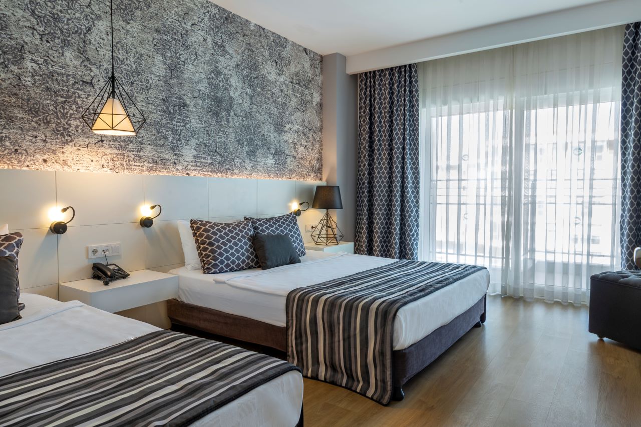 Deluxe Superior Suite 1