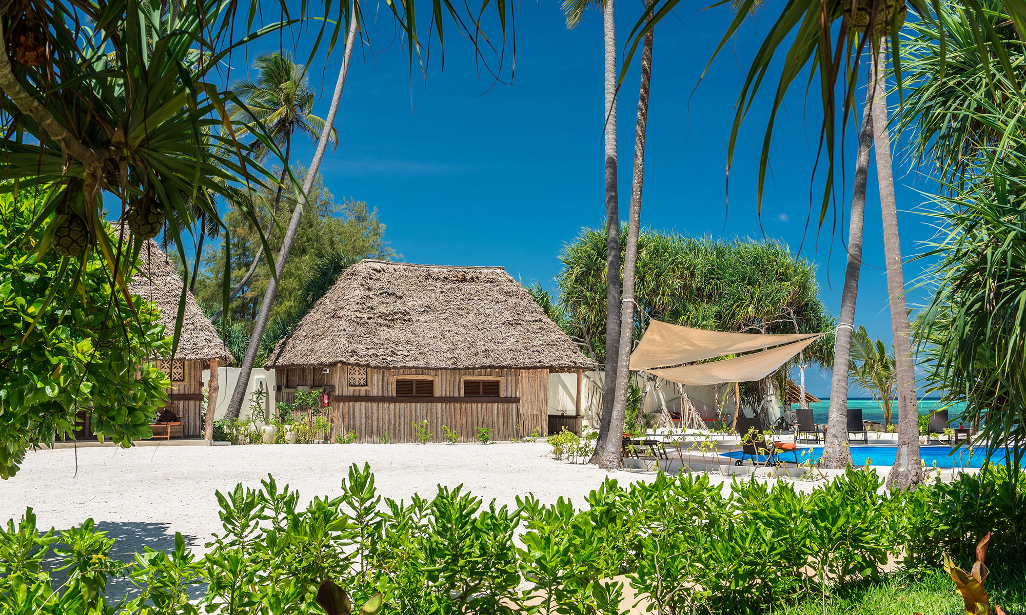 Bungalow Beach Front 1