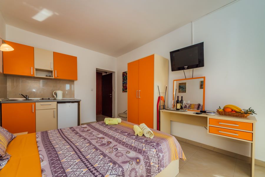Studio 02 Sea View 1