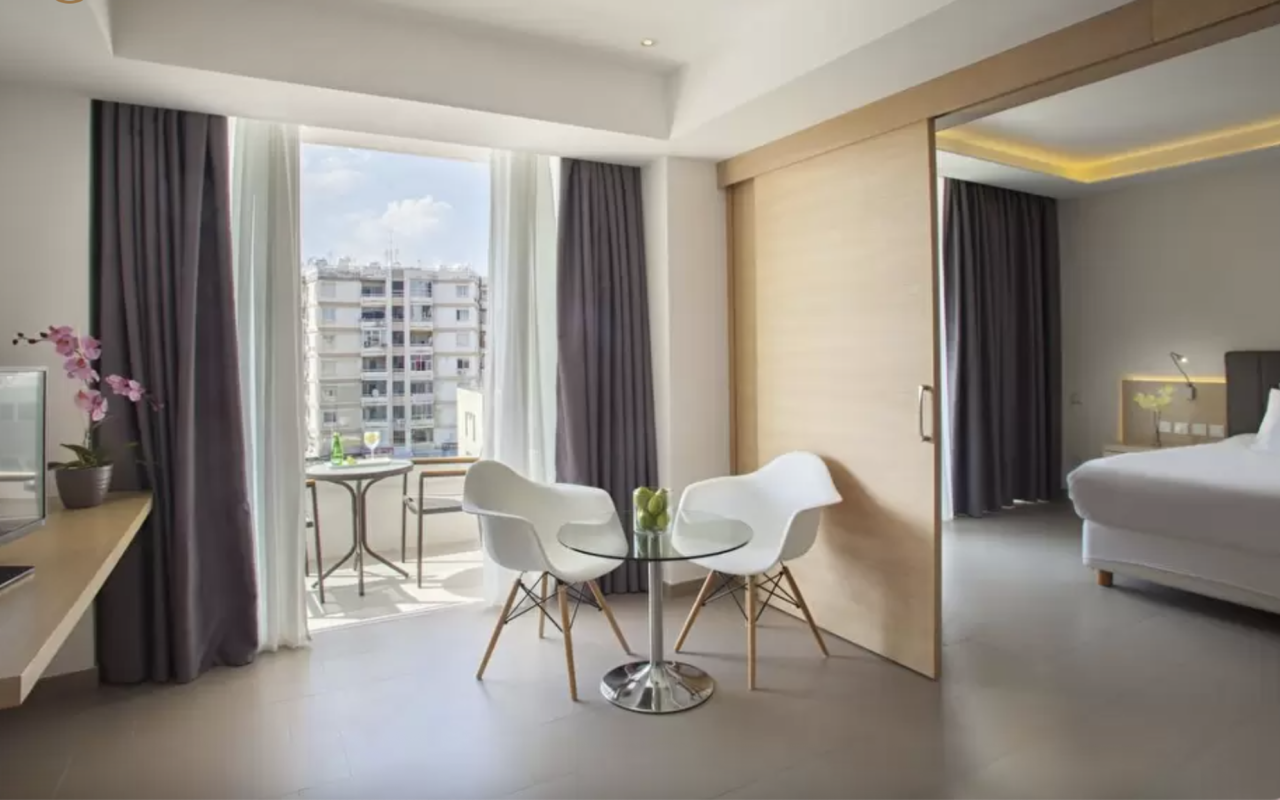 Junior Suite Inland View 2
