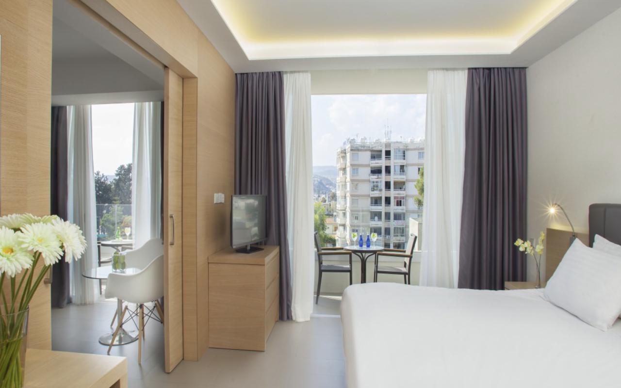 Junior Suite Inland View 1
