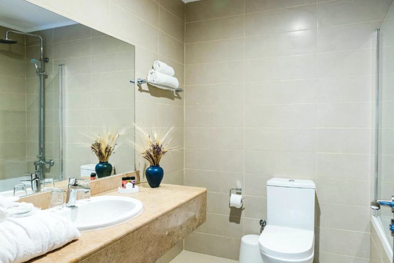 Junior Suite Inland View 3