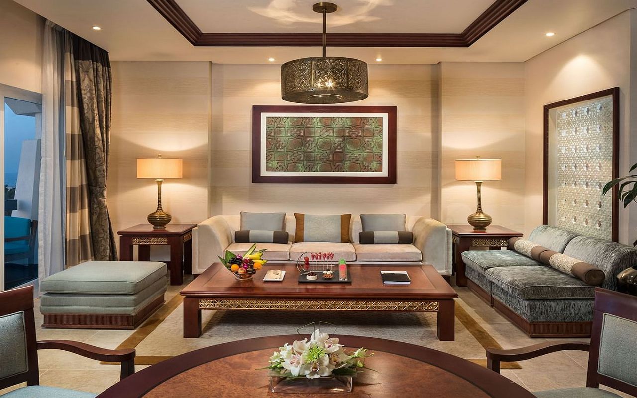 Deluxe Suite Sea View 3