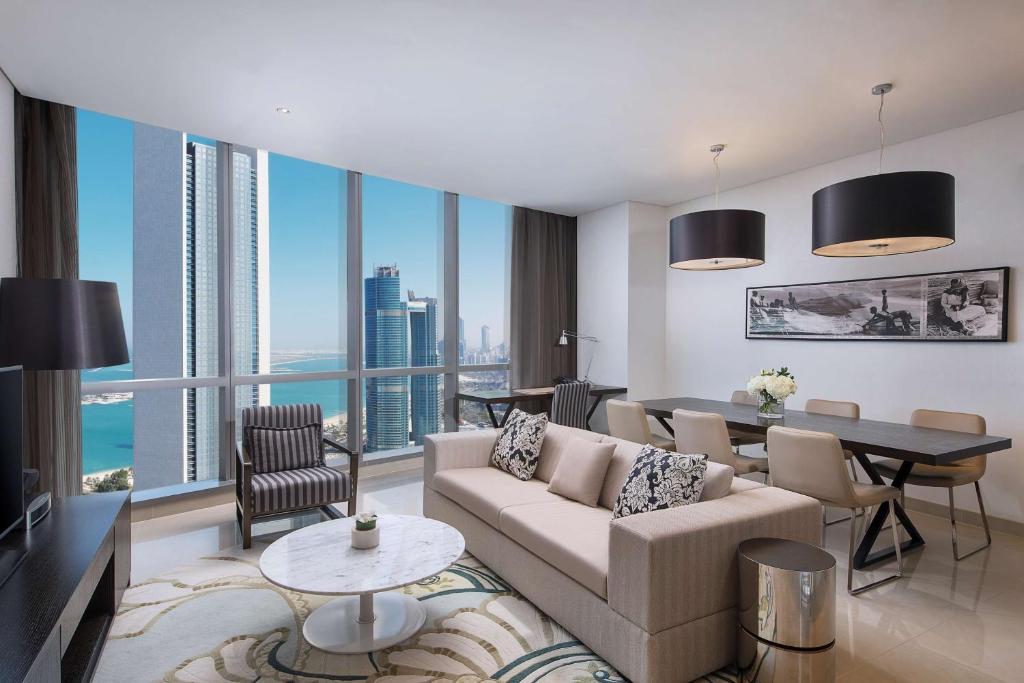 2 Bedroom Apartment Sea View 4