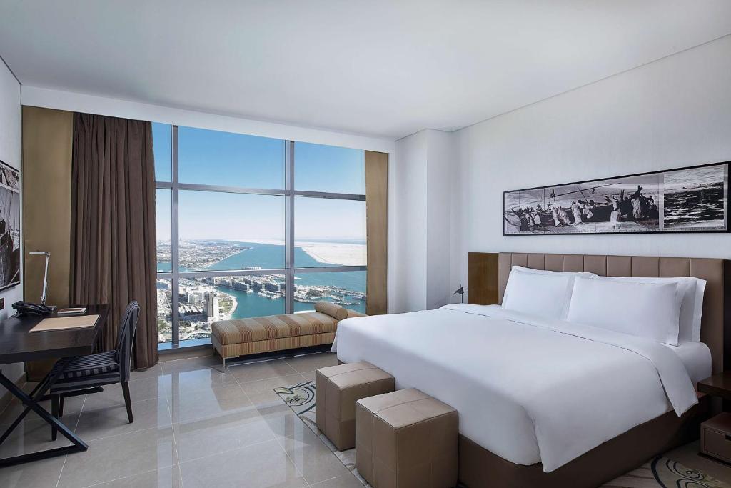 2 Bedroom Apartment Sea View 1