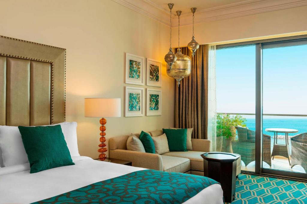 Deluxe Sea View Room 2