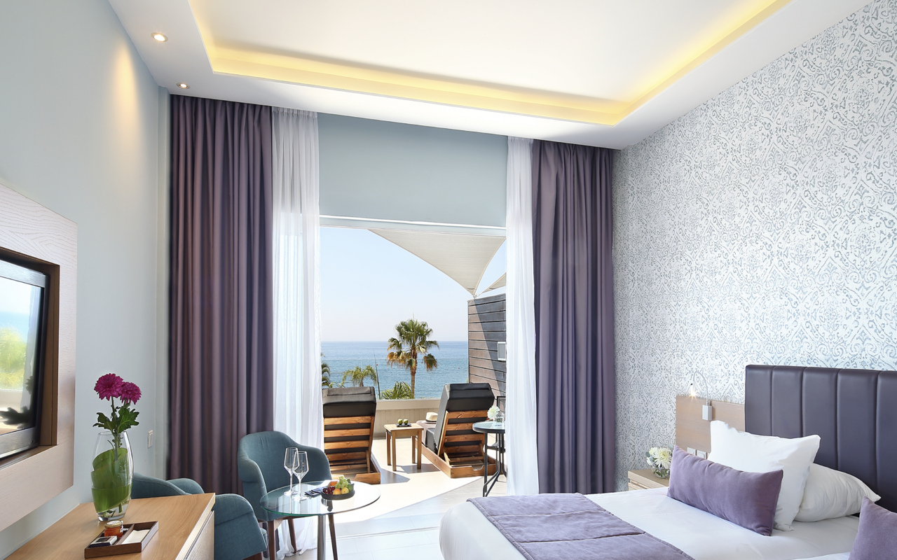 Deluxe Sea View Room 3