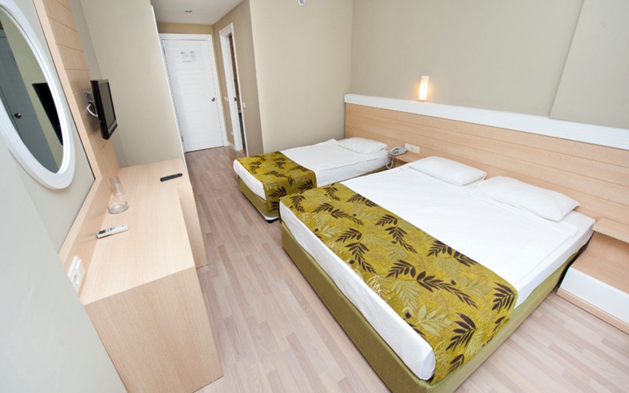 Standard Room Land View 1