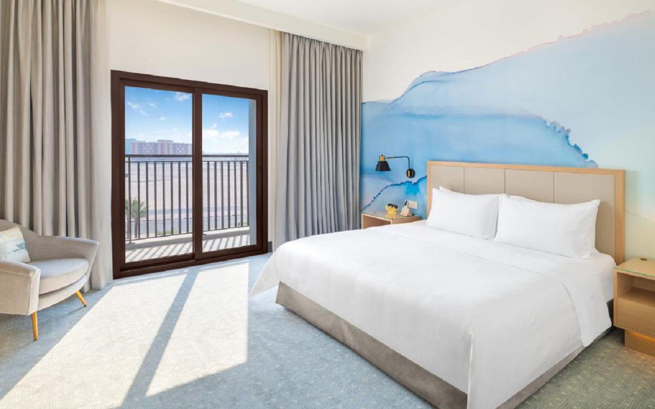 Deluxe Room Partial Sea View 2