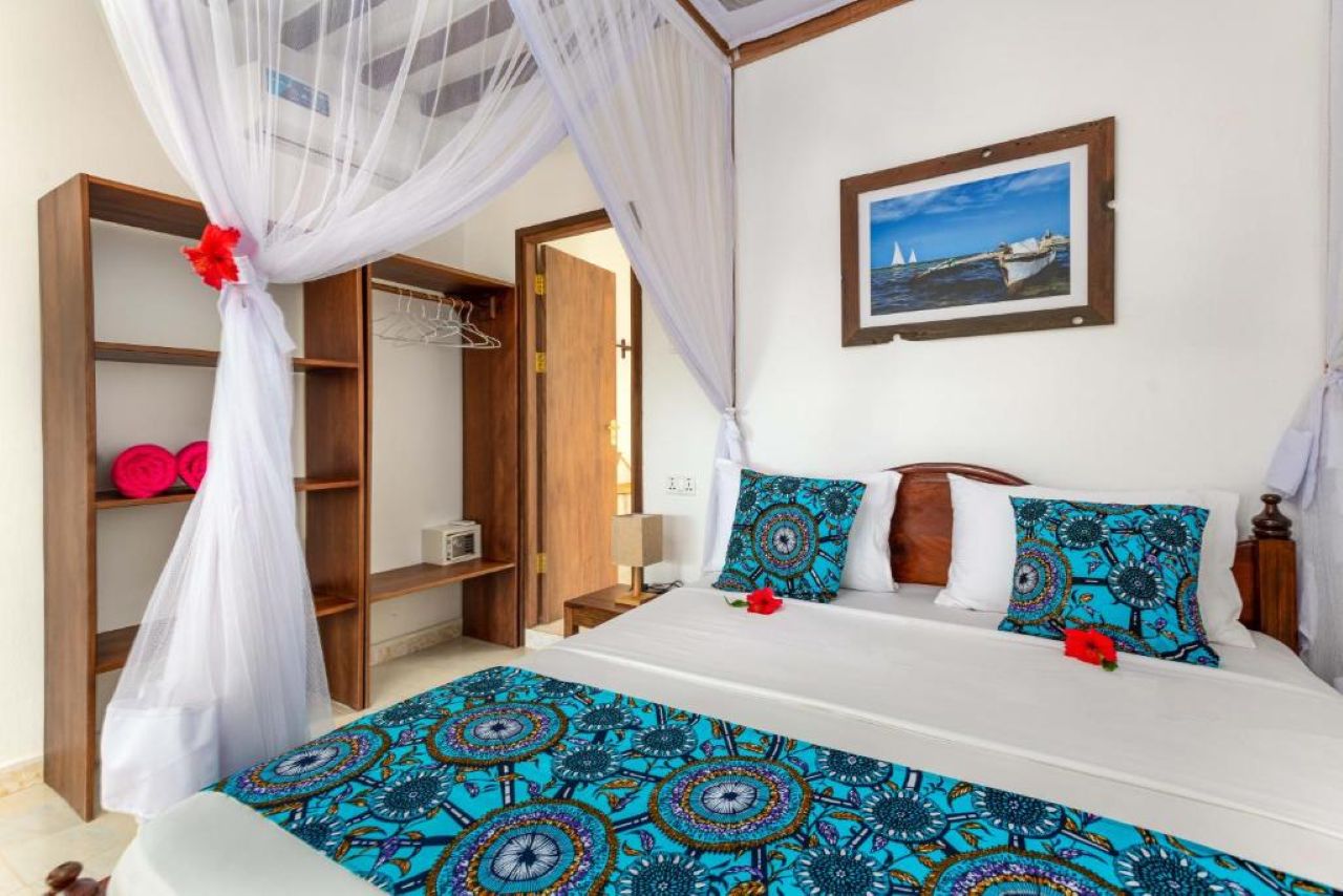 Double Room Economy 1