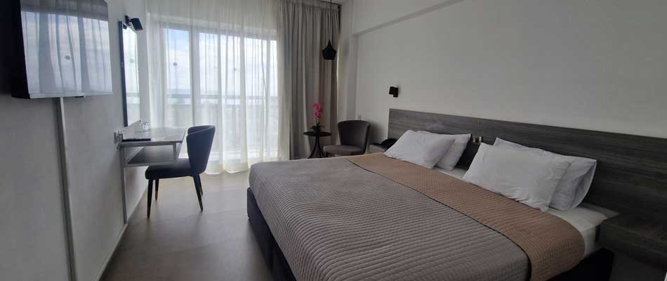 Twin Room Sea View 3