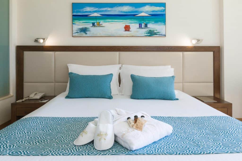 Twin Room Inland View 1