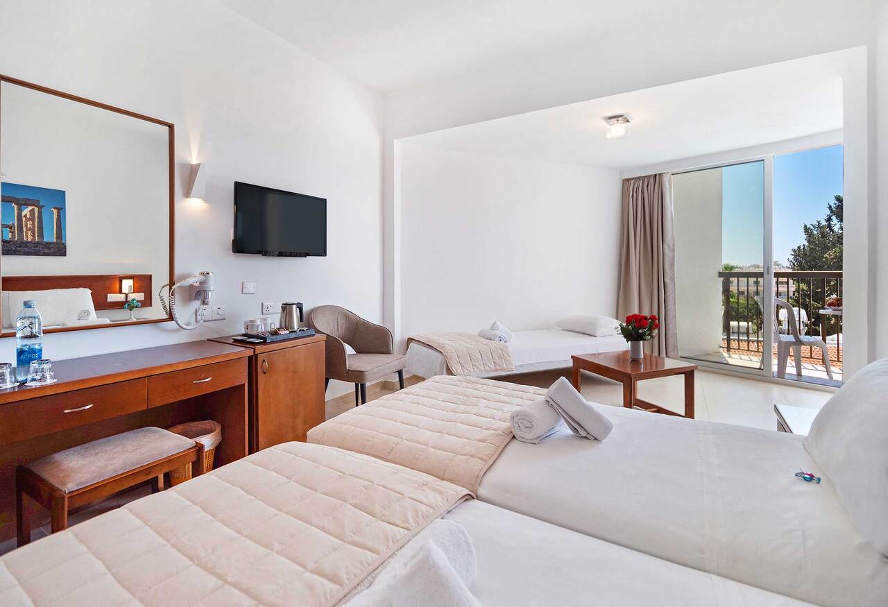 Twin Room Inland View 1