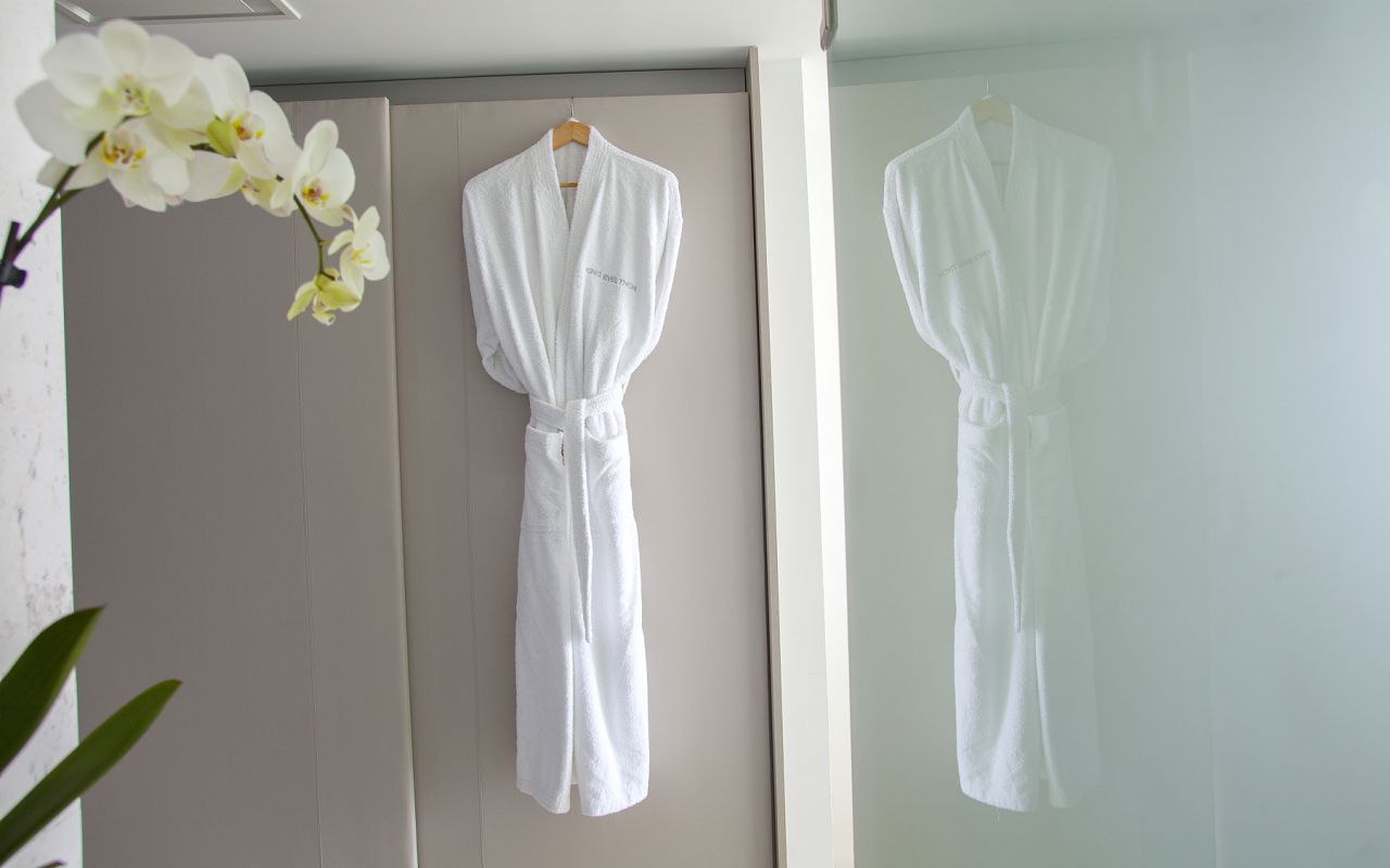 Twin Room Inland View 3