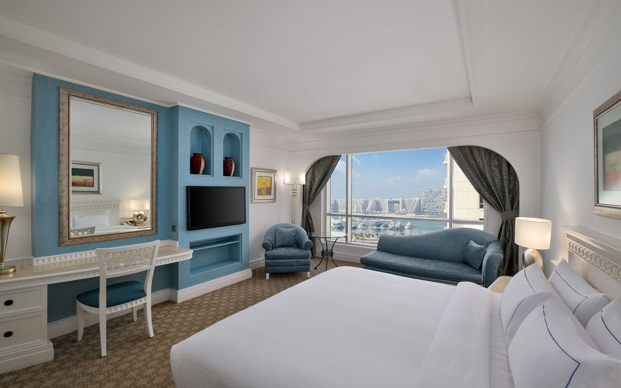 Premium Family Room 4