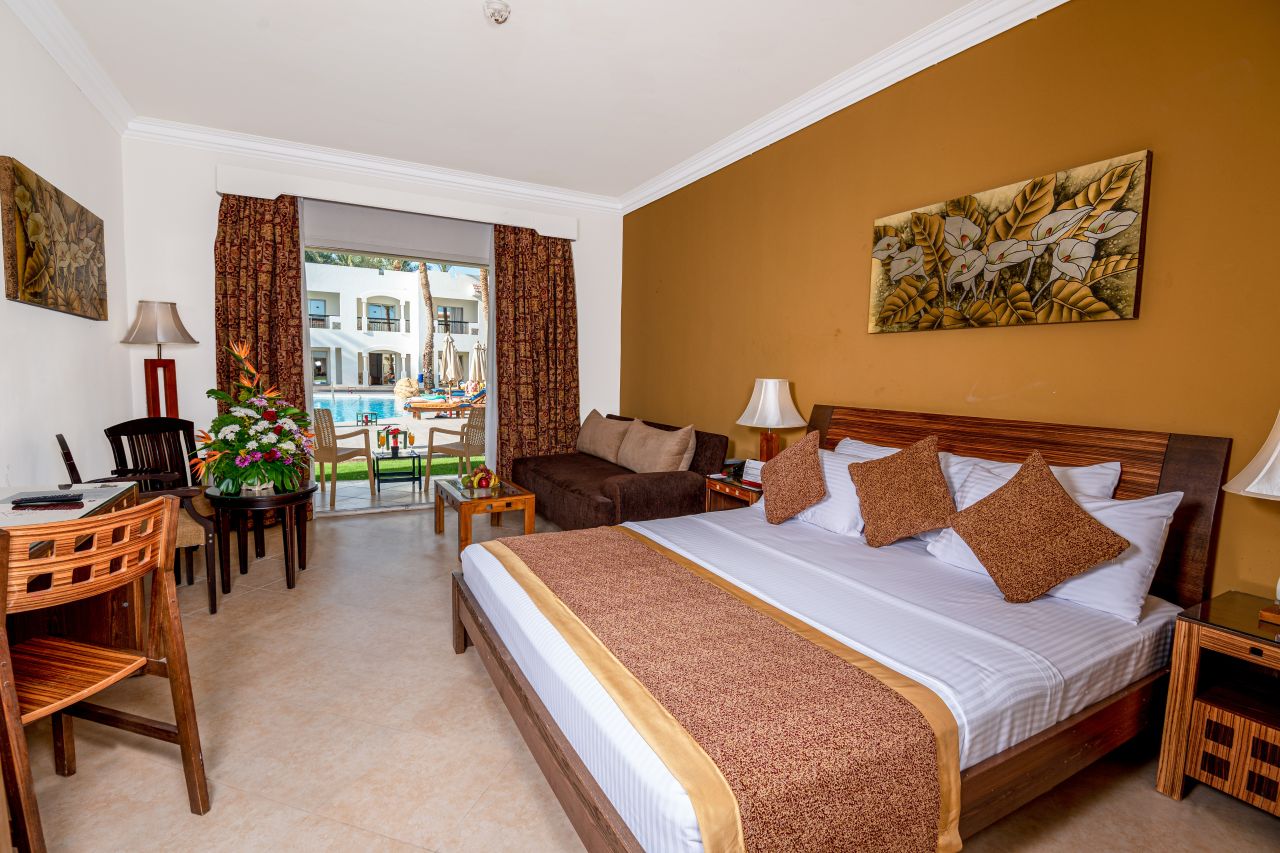 Superior Room Garden Or Pool 2