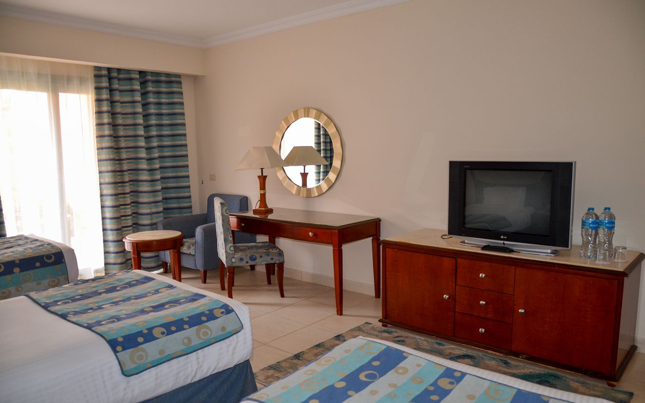 Superior Pool View Room 3