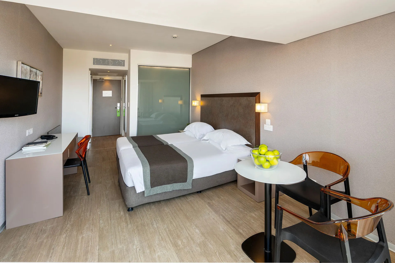 Double Room Sea View 3