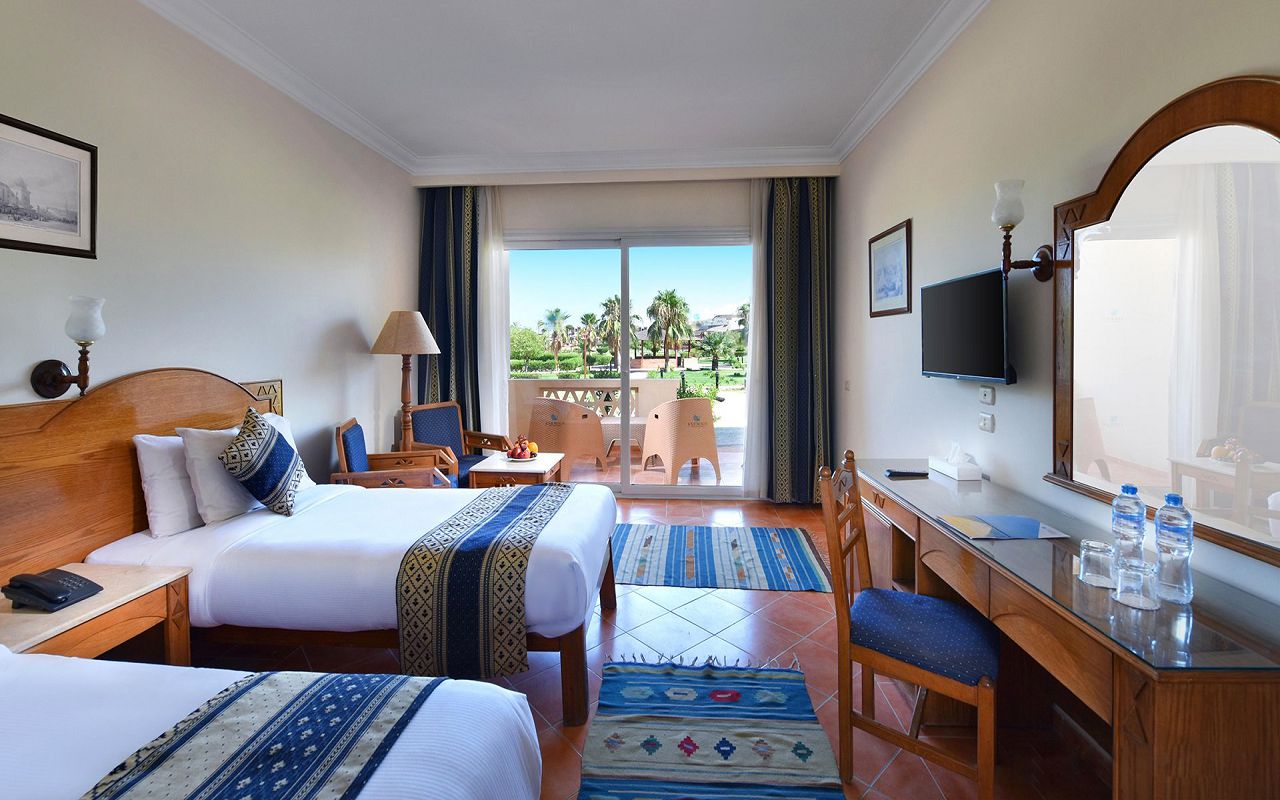 Pool/Sea View Room 1