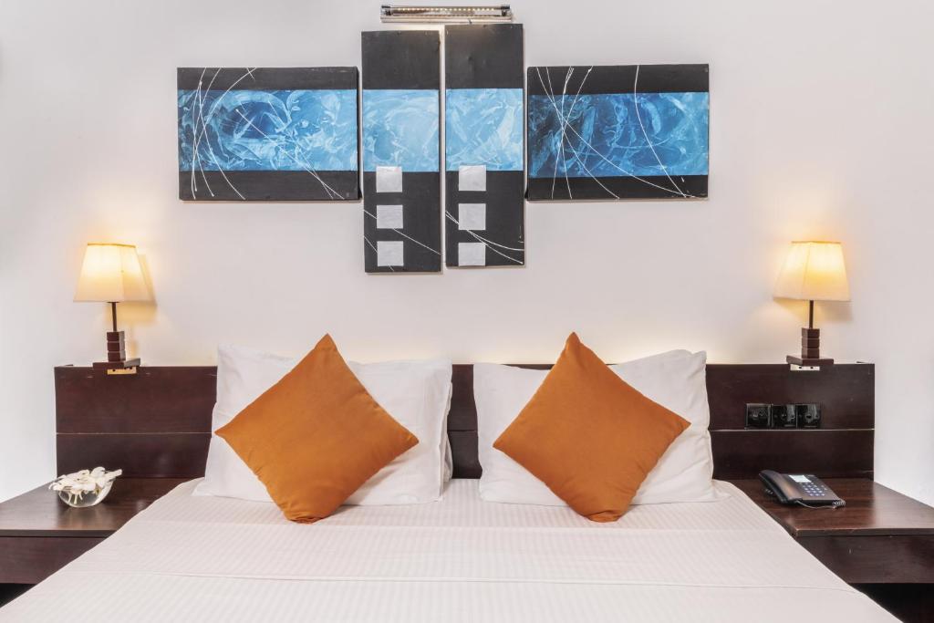 River View Room 2