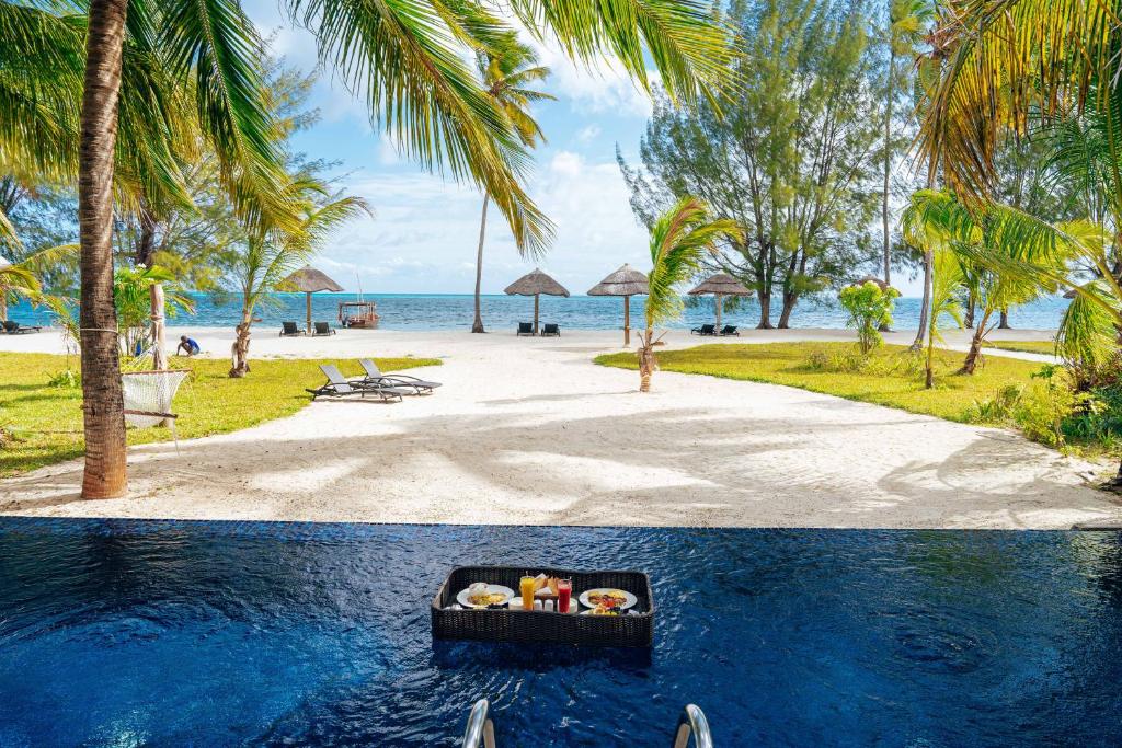 Luxury Ocean Front Pool Villa 2