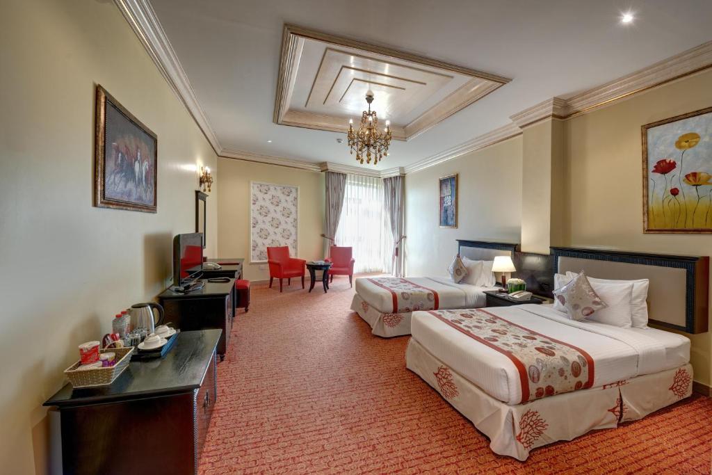 Deluxe Room With Balcony 1