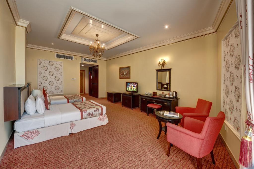Deluxe Room With Balcony 4