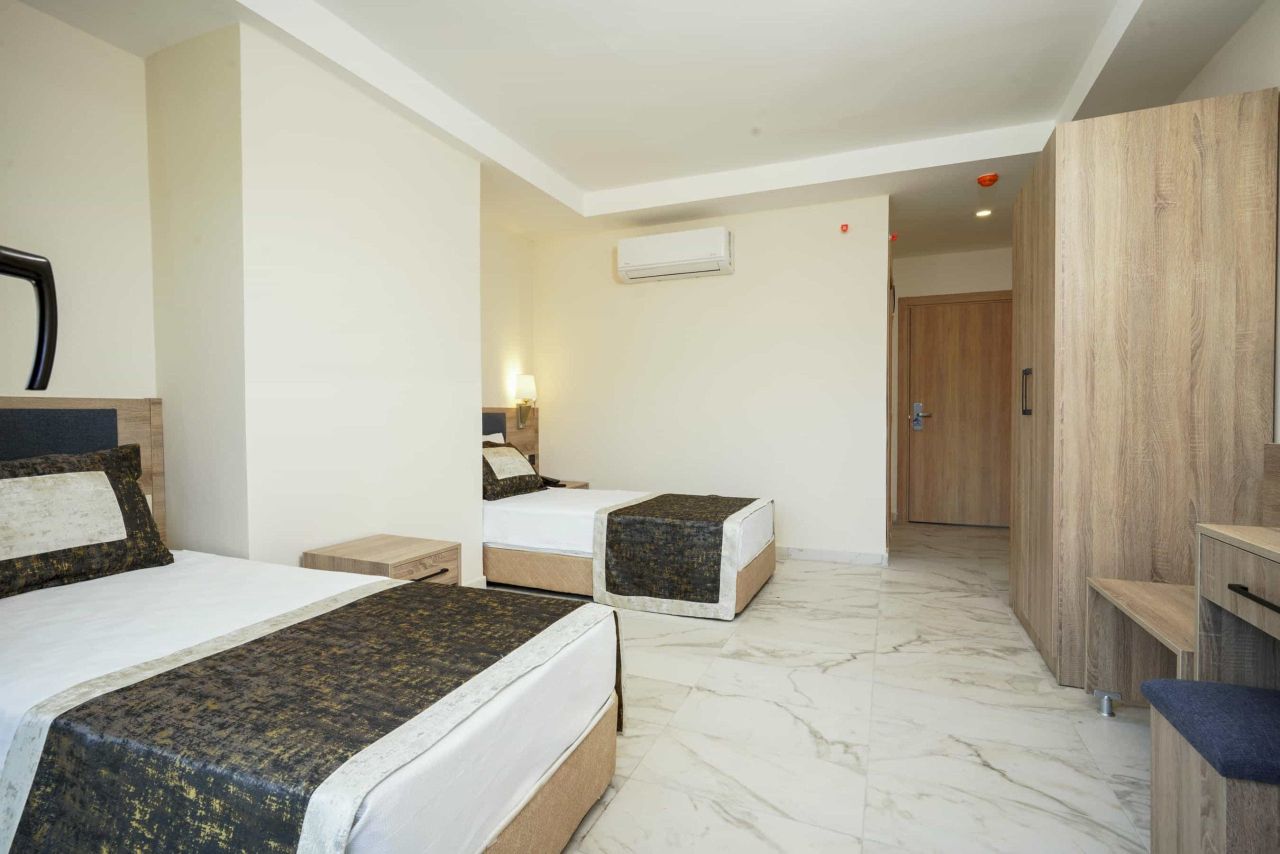 Economy Room 1