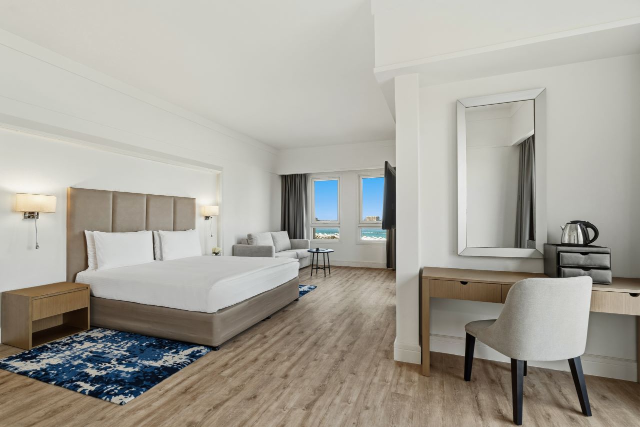 Premium Sea/Pool View Room 2