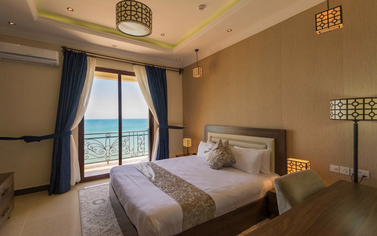 Senior Suite 2 Bedroom Ocean Front 3