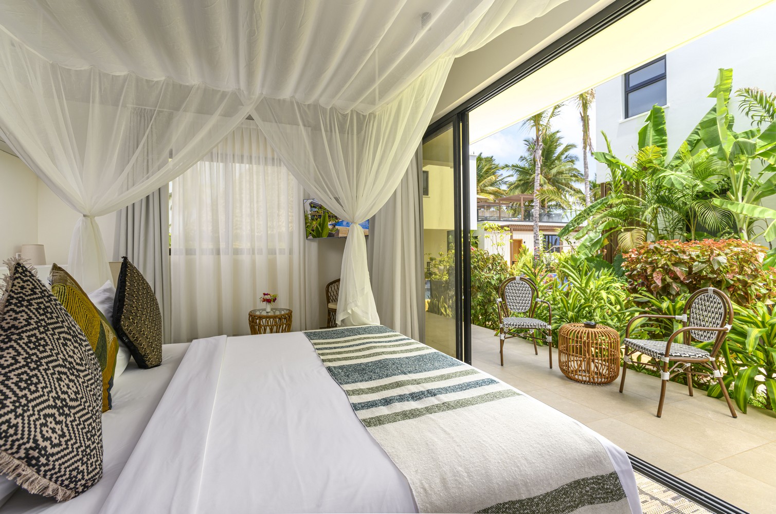 Deluxe Room With Terrace 2