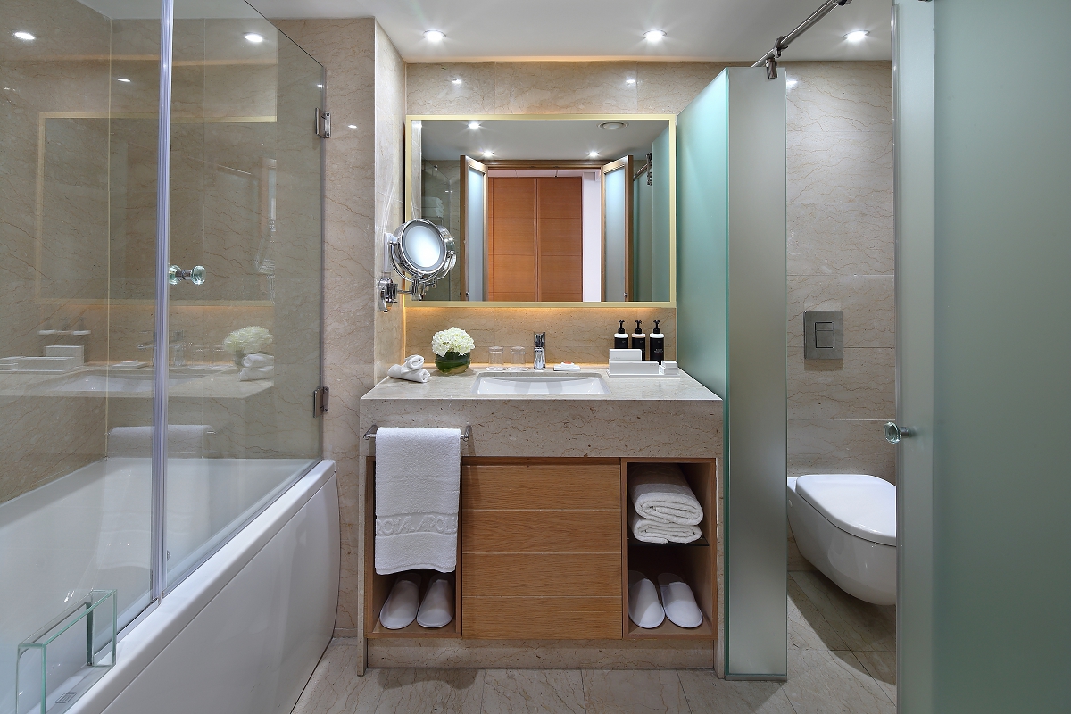Superior Twin Room Inland View 2