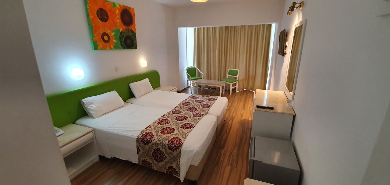 Double - Twin Room Sea View 2
