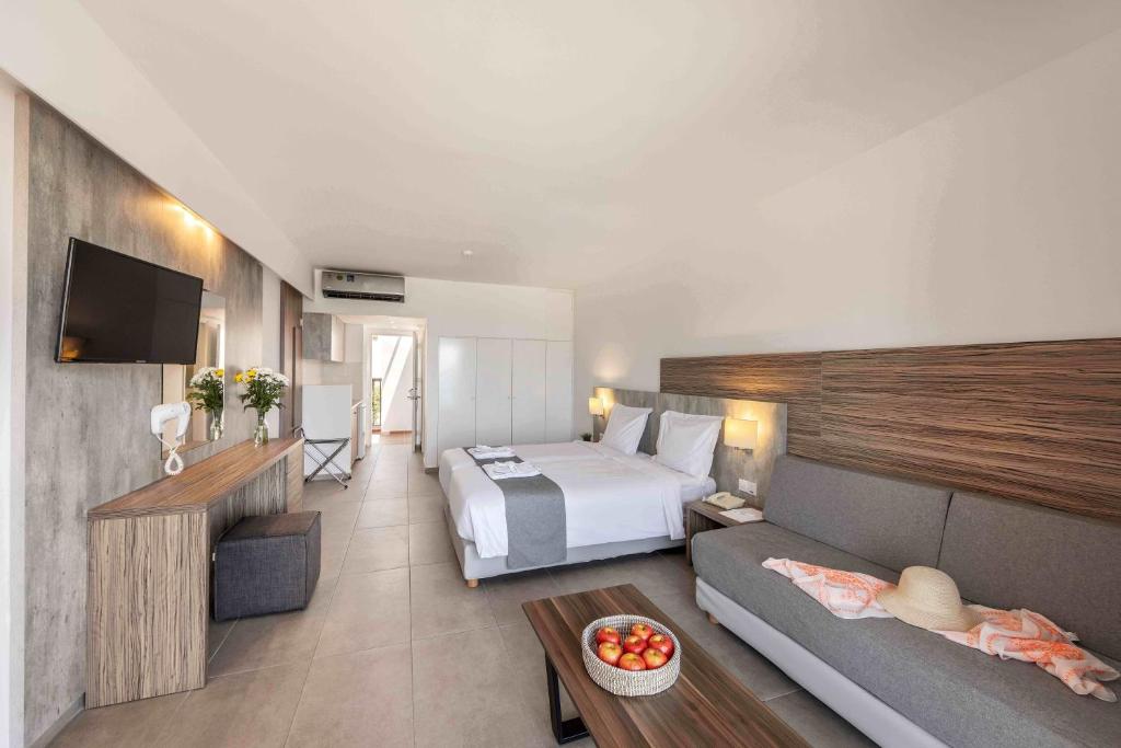 Studio Apartment Side Sea View 1