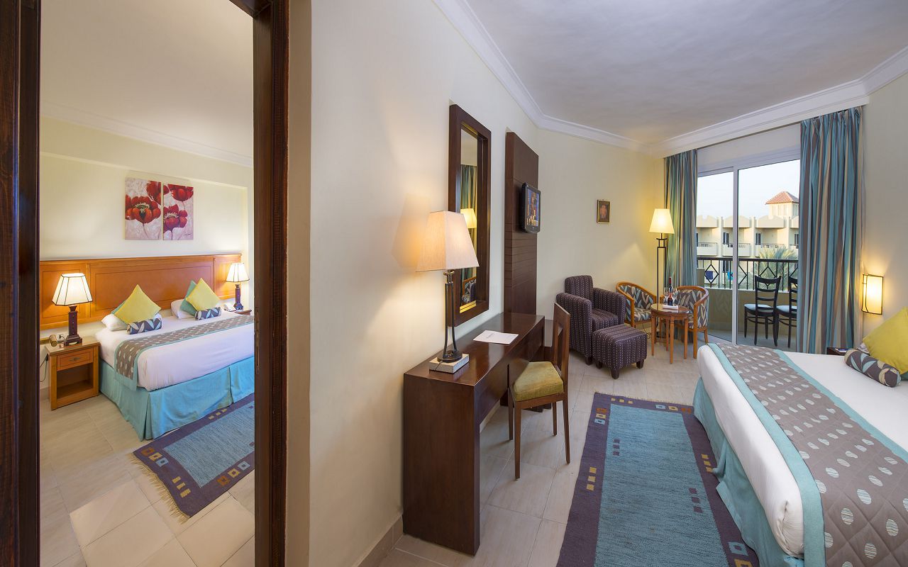 Family 2 Bedrooms Pool View 1