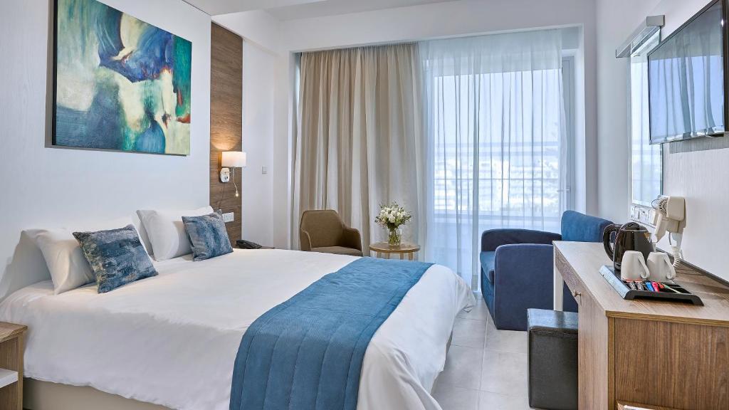 Double Room Inland View 2