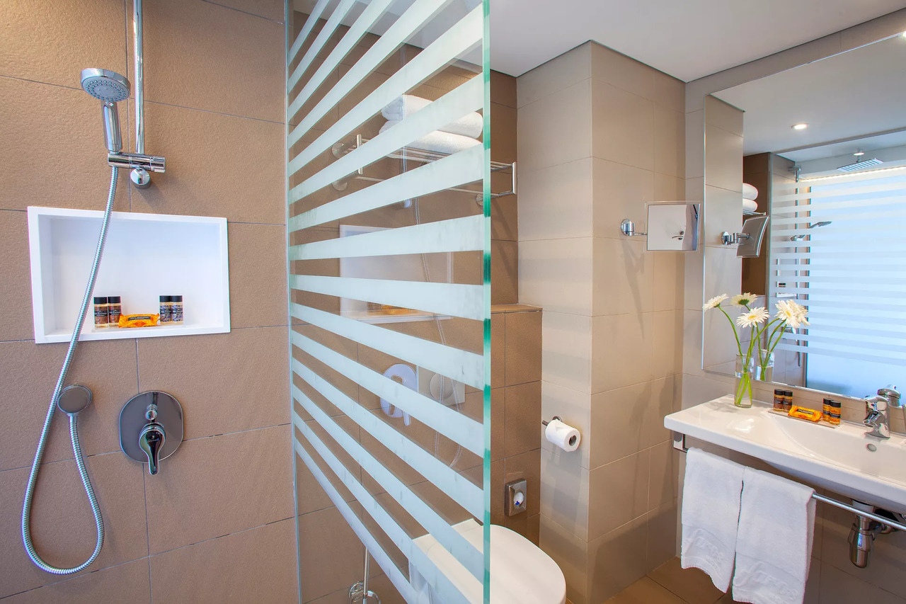 Superior Double Room Sea View 4