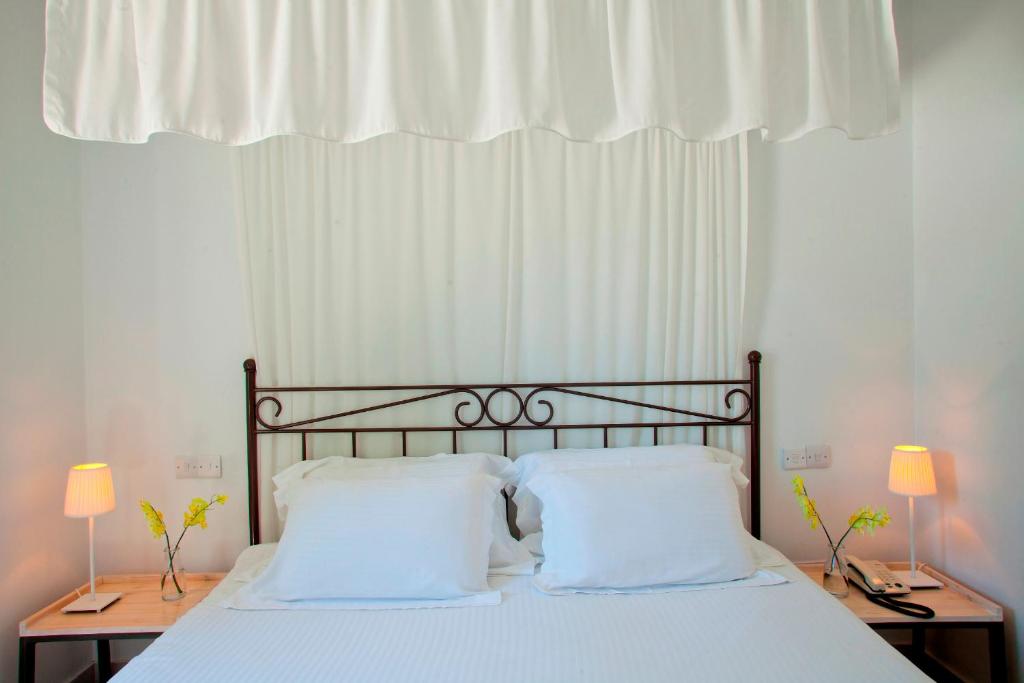 Standard One Bedroom Apartment 3