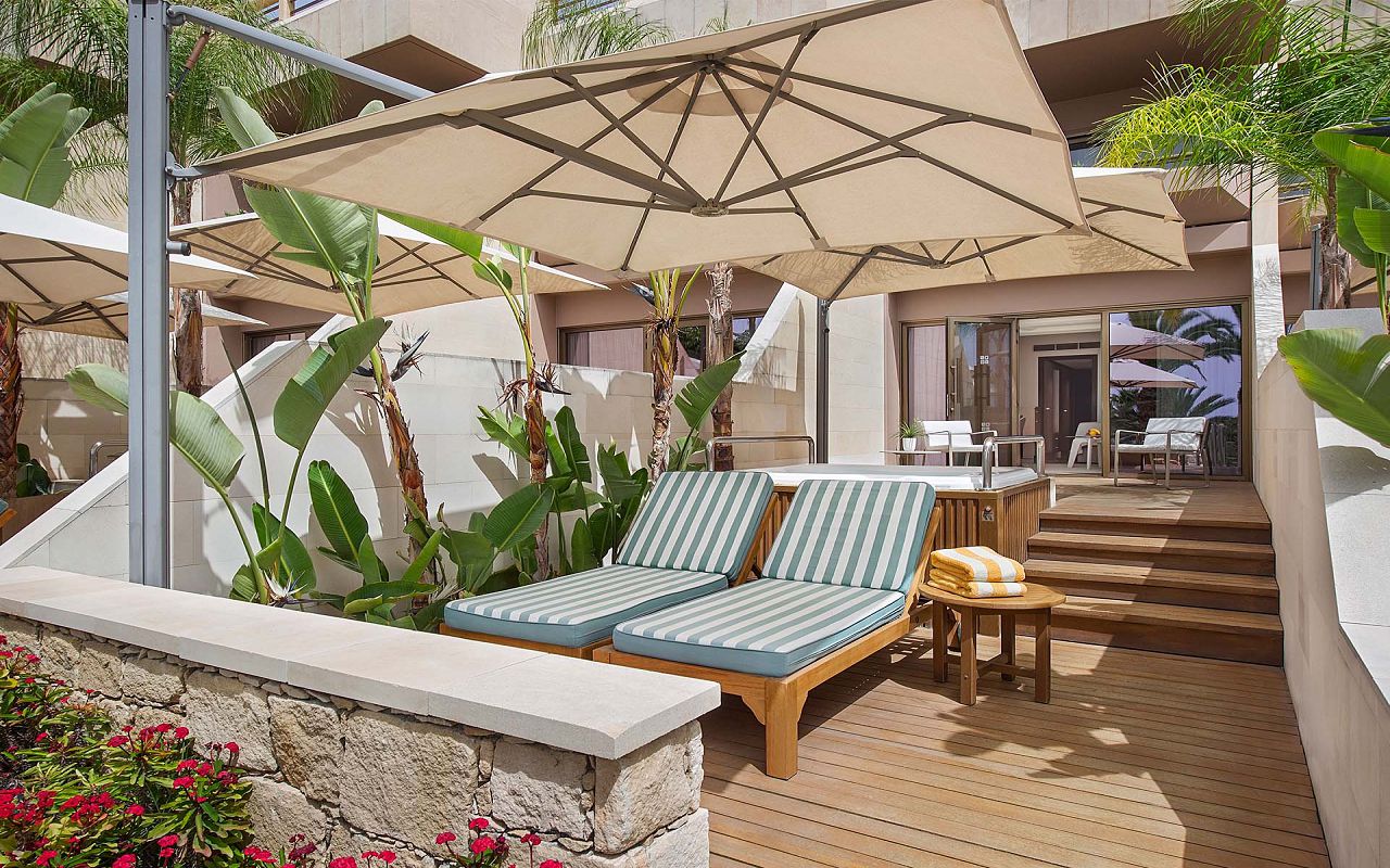 Family Beach Studio - Outdoor Jacuzzi and Terrace 3