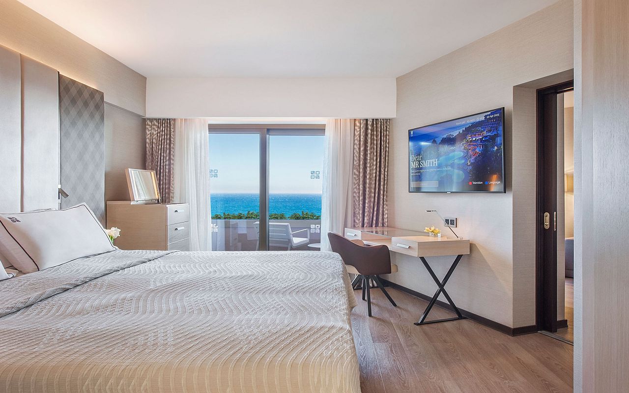 Junior Family Suite Sea View 4