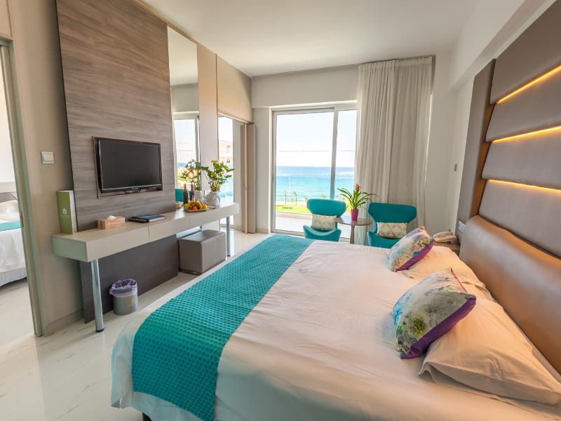 Family Suites Side Sea View 60Sqm 1